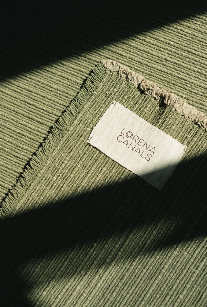 HANDLOOM RUG KAKI - Image 9