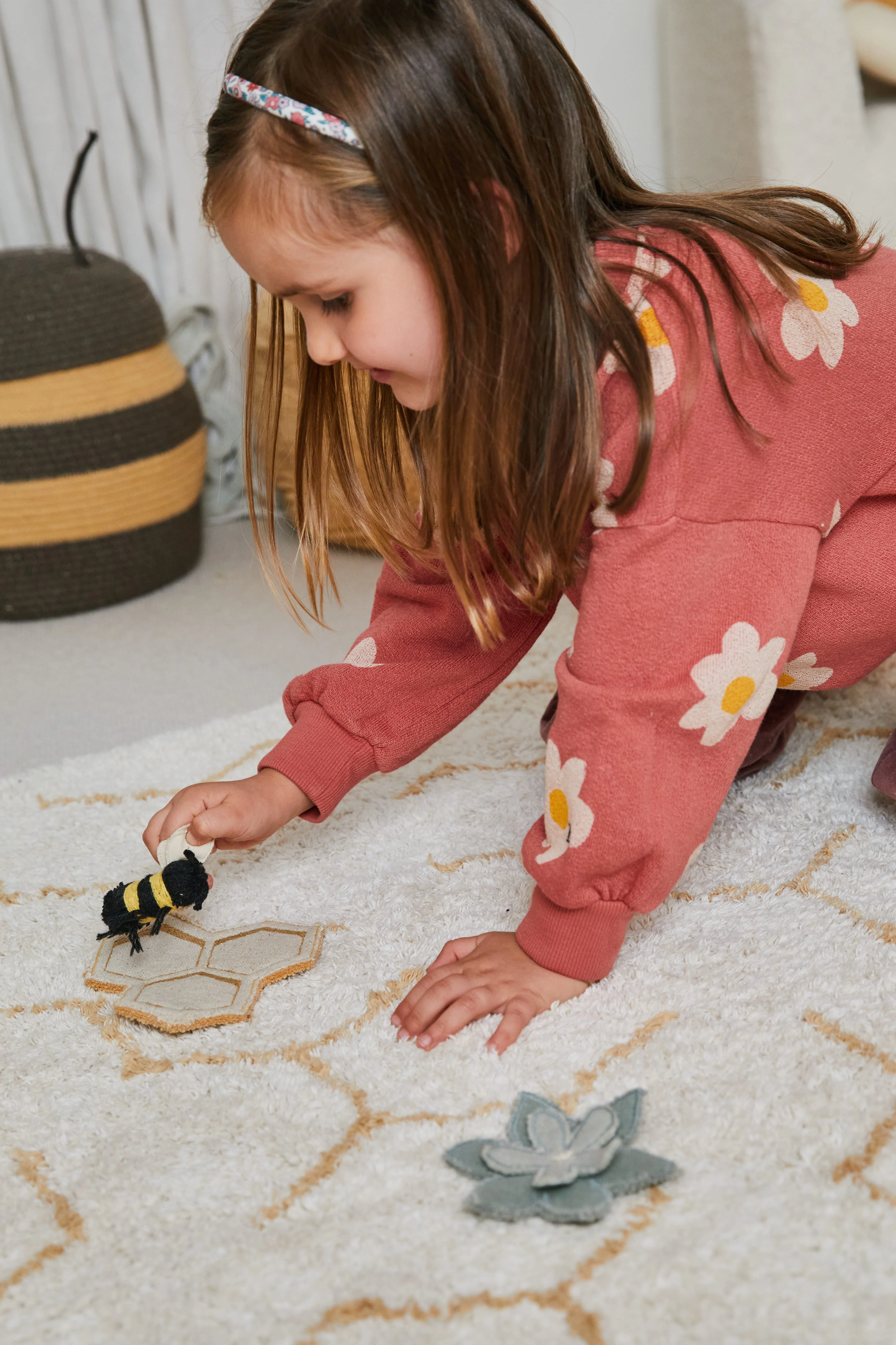 PLAY RUG POLLINATION - Image 4