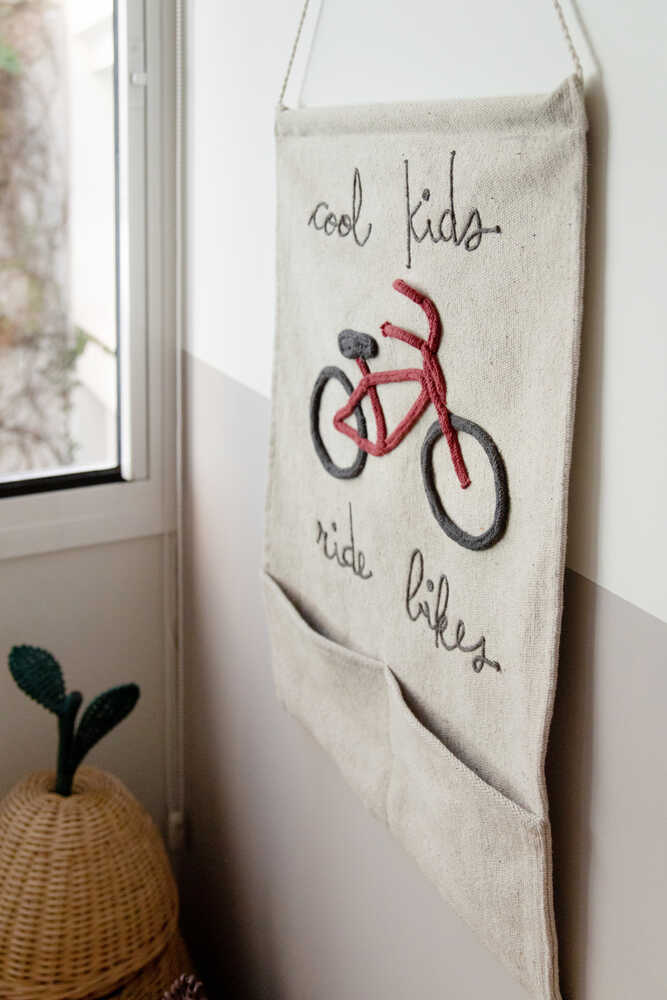 WALL POCKET HANGING COOL KIDS RIDE BIKES - Image 2